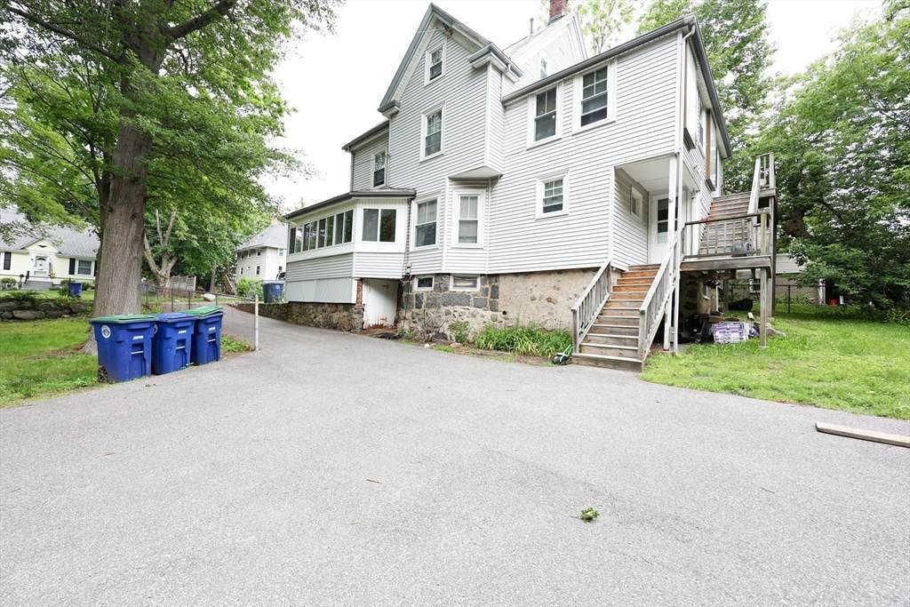 109 River St - Photo 1