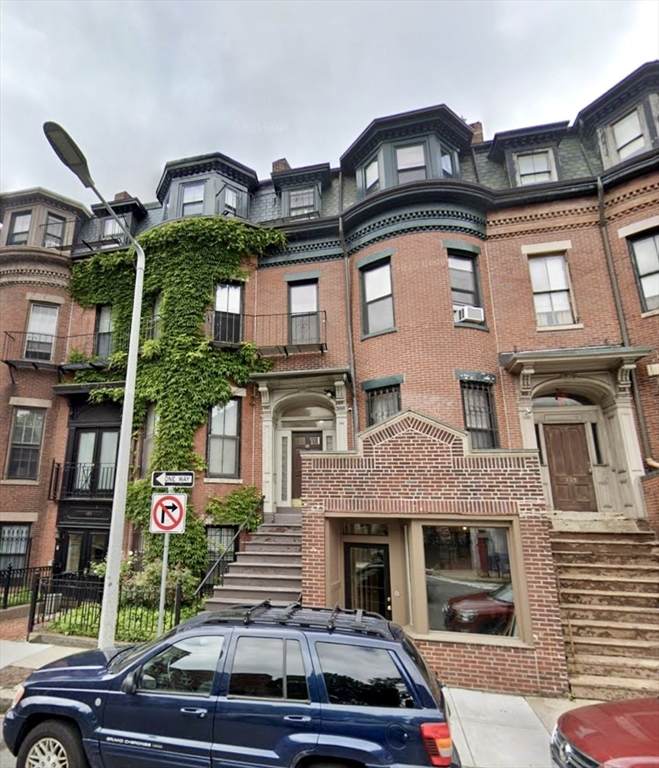 141 Arlington St - Photo 1
