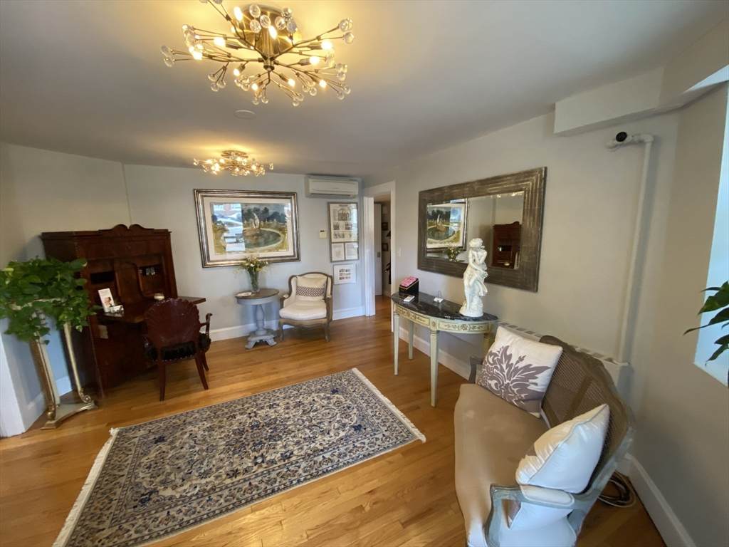 17 Herrick Rd - Photo 1