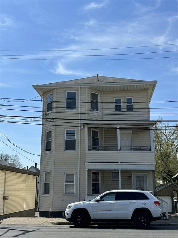 539 Washington St - Photo 1