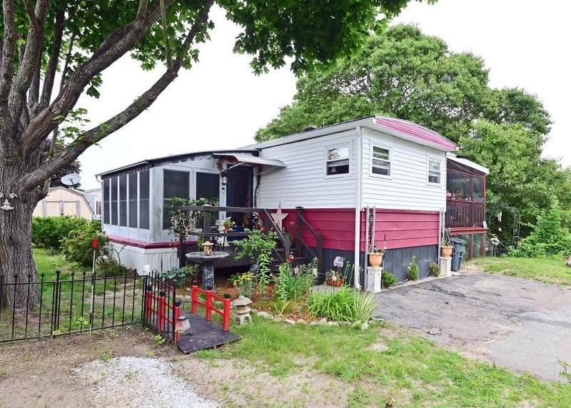 16 Francis Street - Photo 1