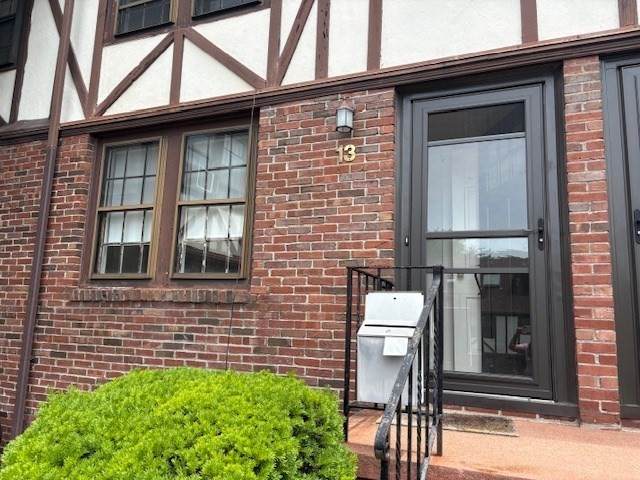 247 Washington St - Photo 1