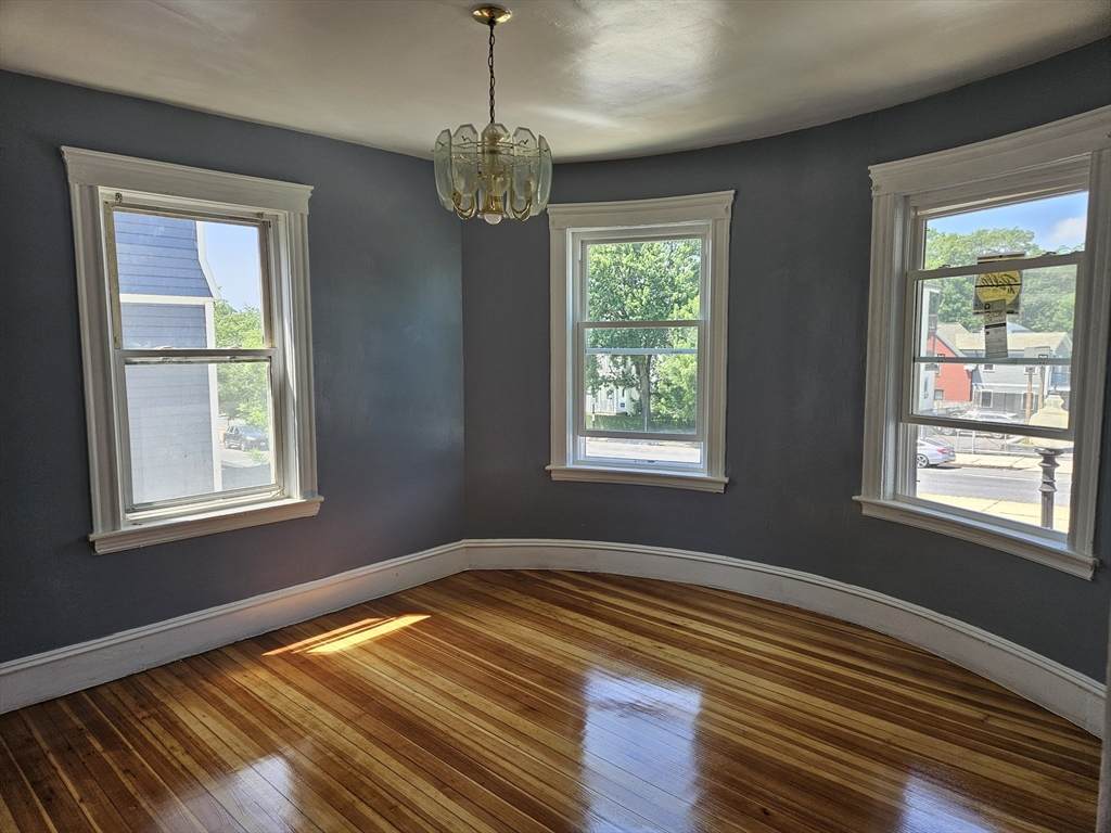1516 Blue Hill Ave - Photo 1