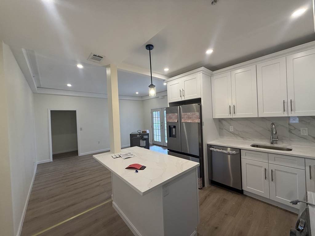 20 Pearl St - Photo 1