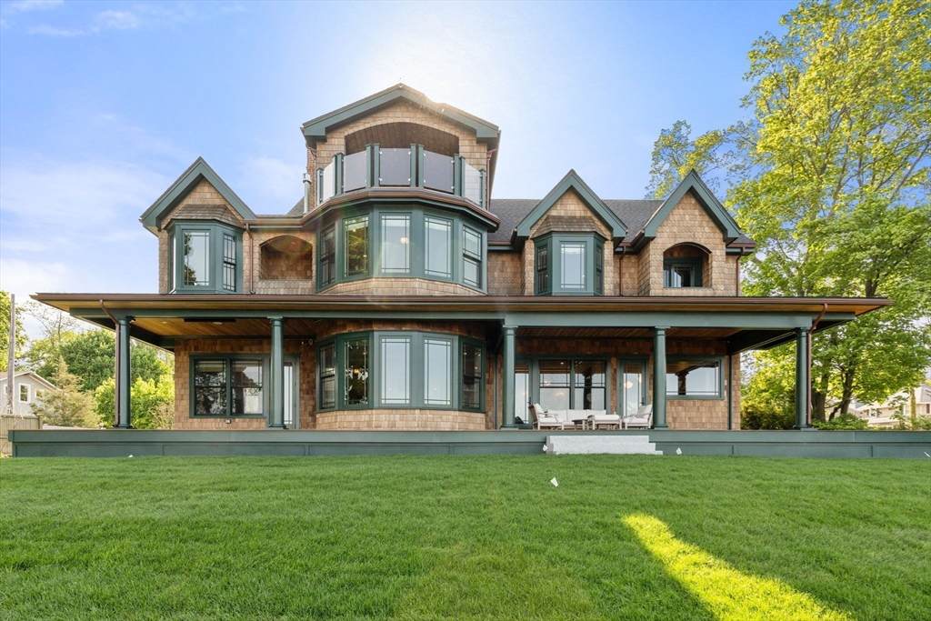 62 Bay Street - Photo 1