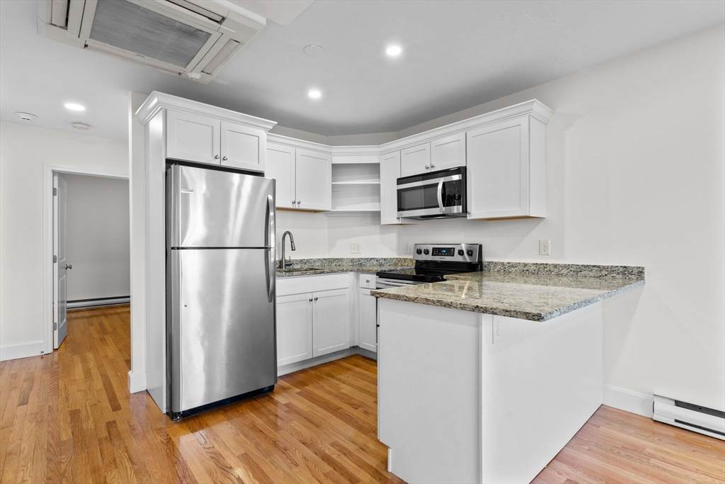 754 Huntington Ave - Photo 1
