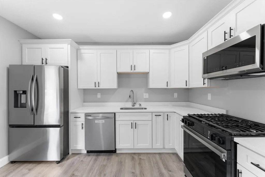 25 Martland Ave - Photo 1