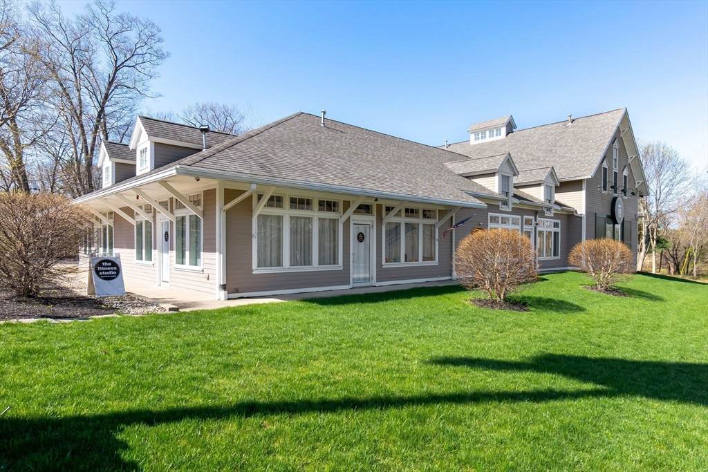 77 Macy Street - Photo 1