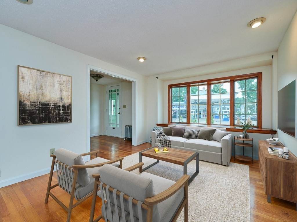 349 Salem St - Photo 1