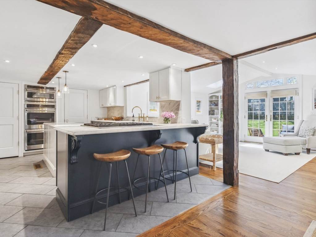 101 Elm St - Photo 1