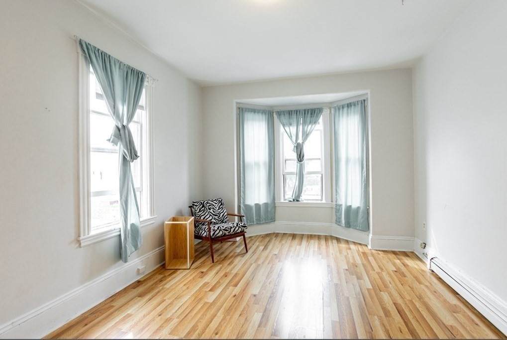 32 East Cottage St - Photo 1