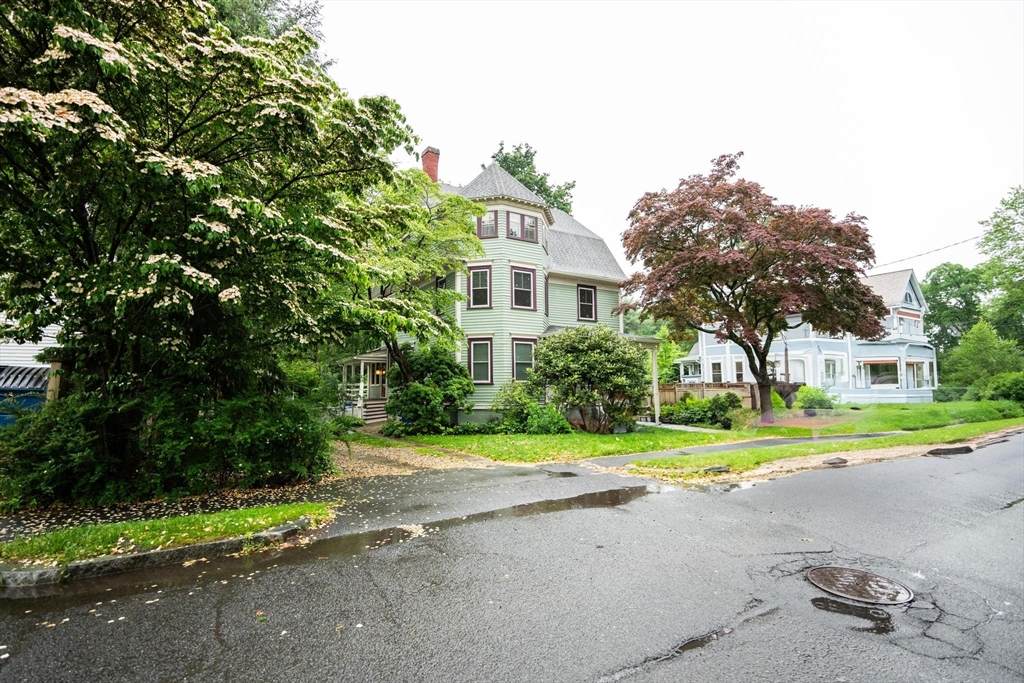 18 N Prospect St - Photo 1