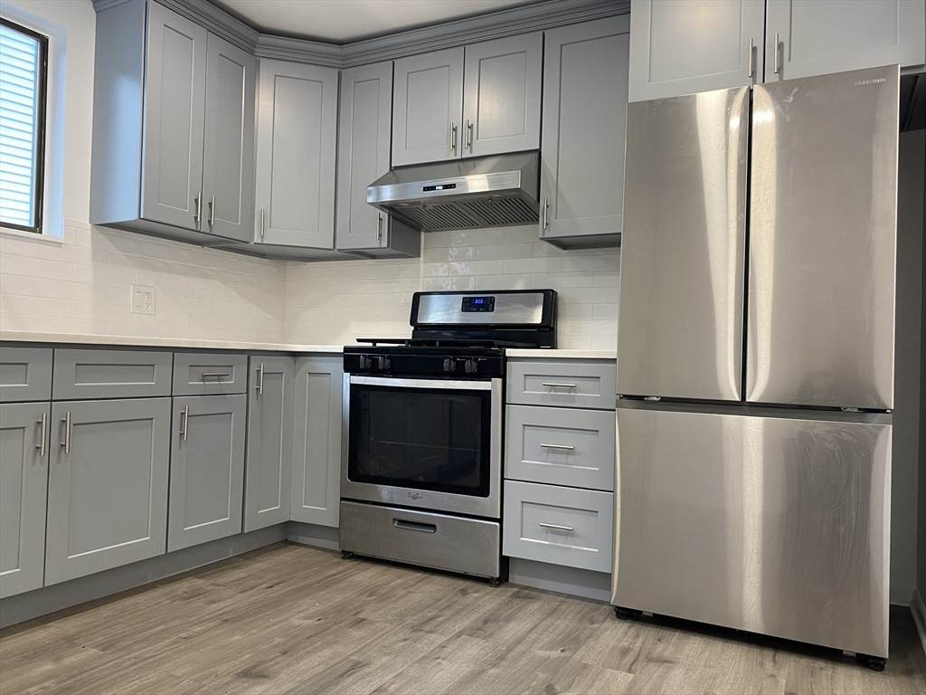 60-62 Nonantum Street - Photo 1