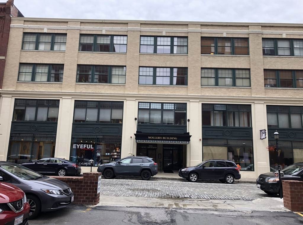 33 Middle Street - Photo 1