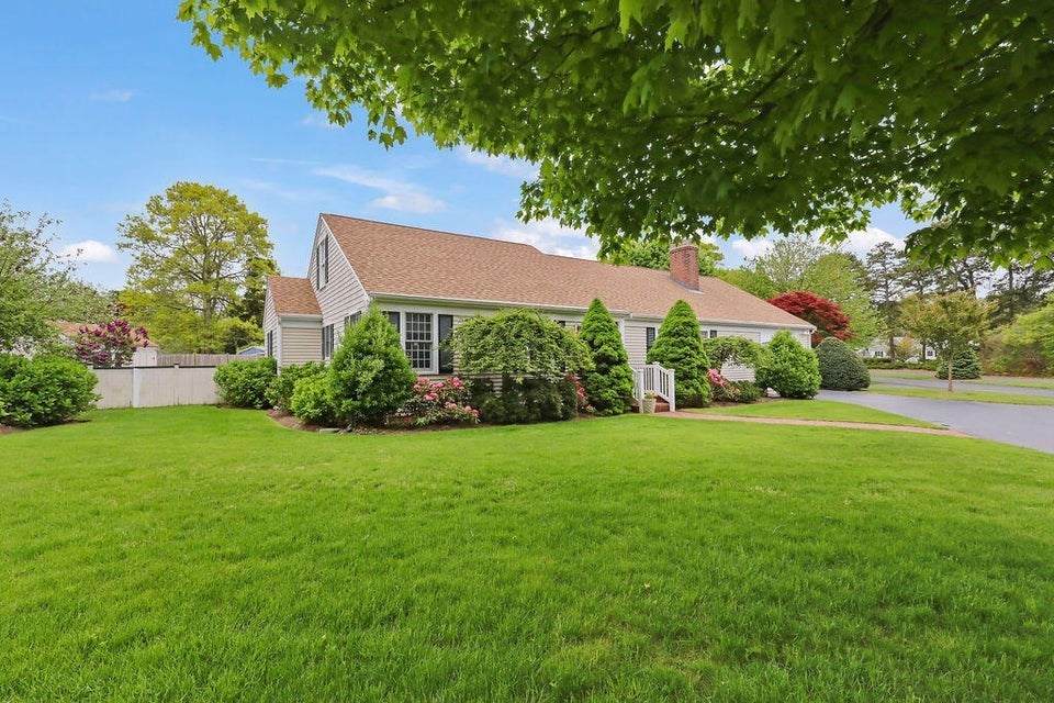 8 Viking Rock Rd - Photo 1