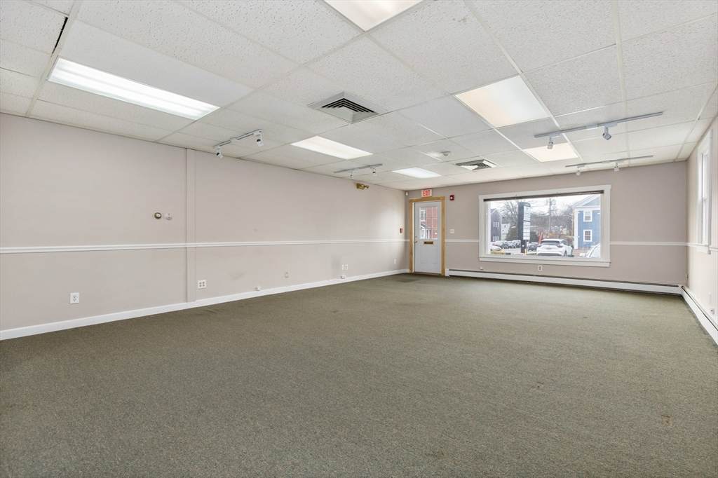 35-41 W Main St - Photo 1