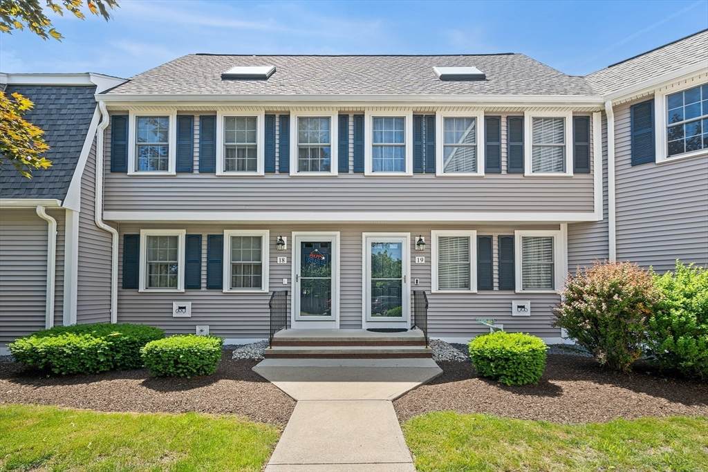 453 Turnpike St - Photo 1