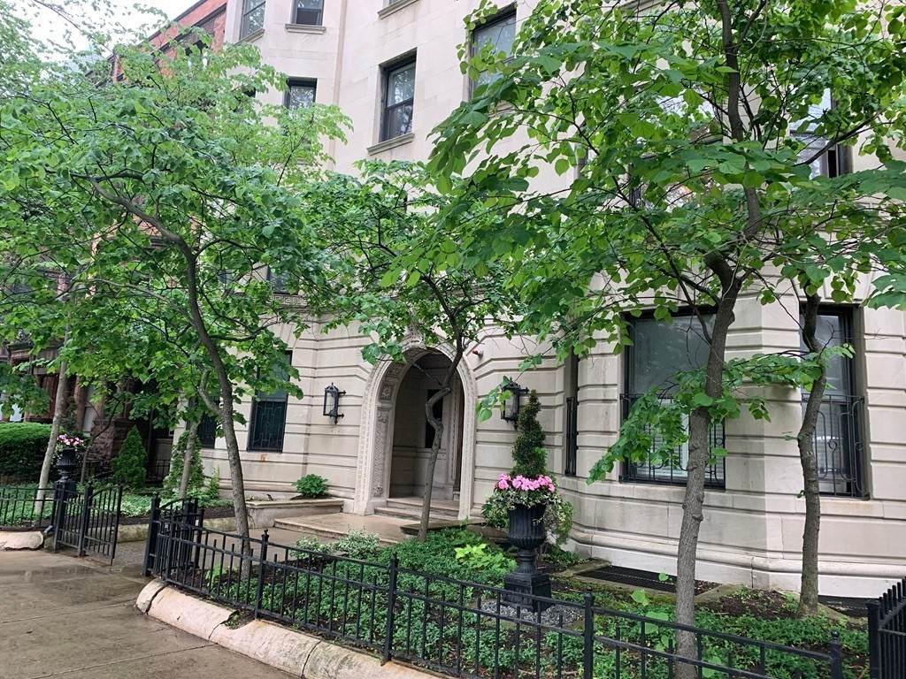373 Commonwealth Avenue - Photo 1