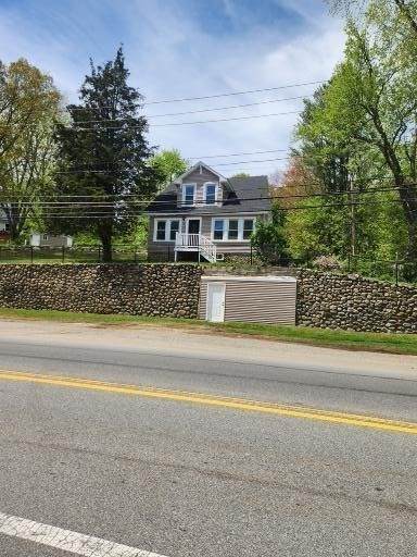 480 Amesbury Rd - Photo 1