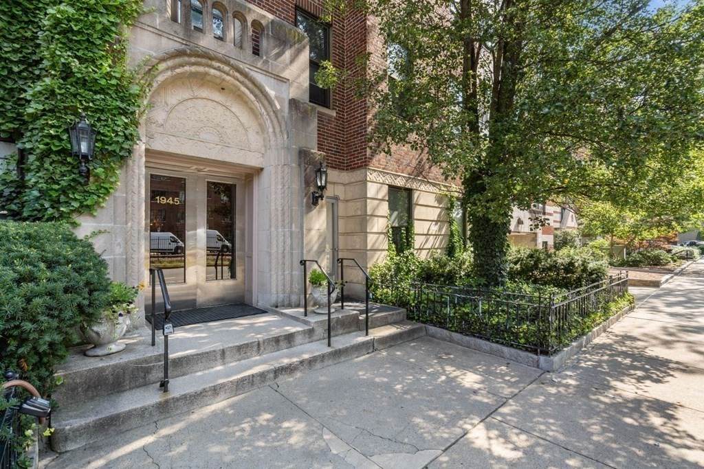 1945 Commonwealth Ave - Photo 1