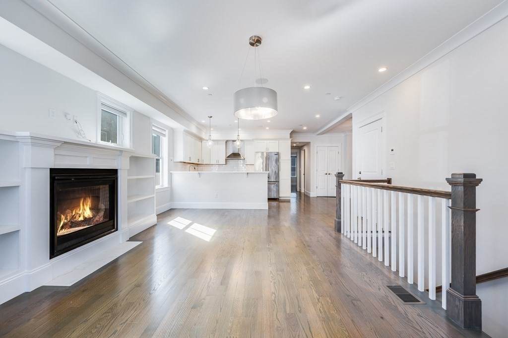 8 Enterprise St - Photo 1