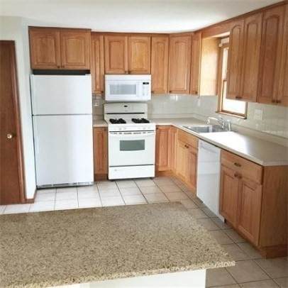 41 Loomis St - Photo 1