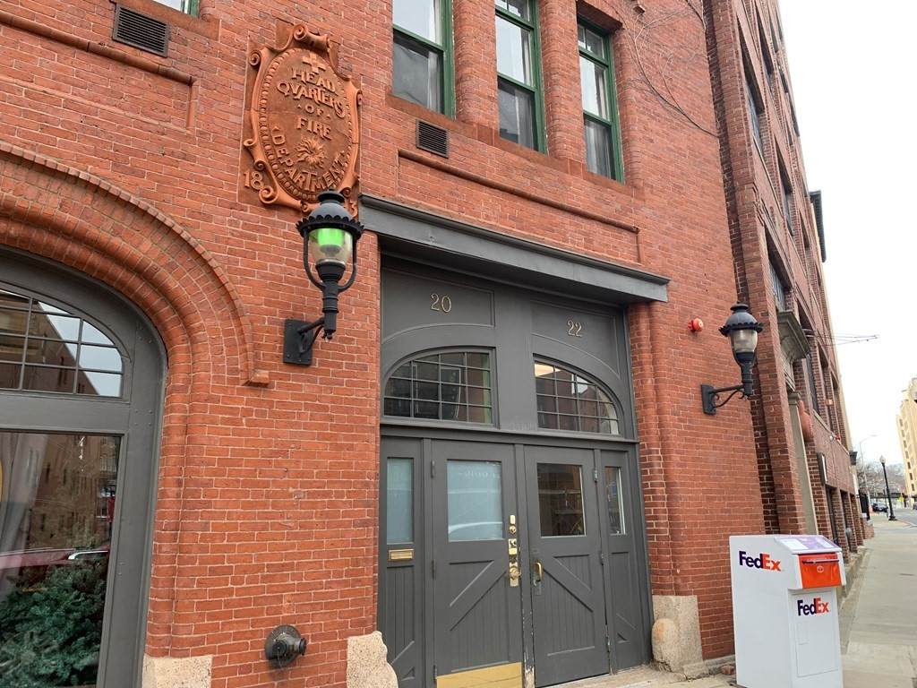 18-22 Essex St - Photo 1