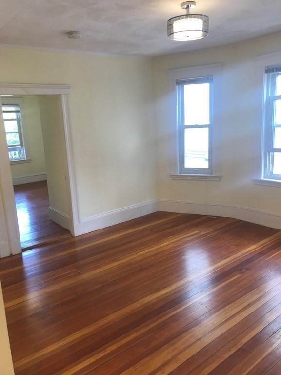 65 Conwell Avenue - Photo 1