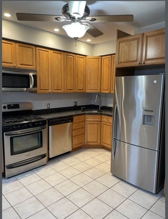 184 Grant Ave - Photo 1