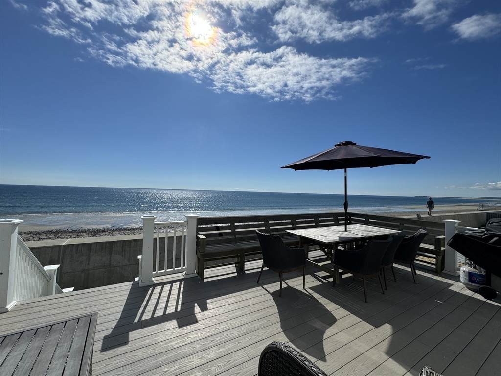 49 Ocean Rd N - Photo 1