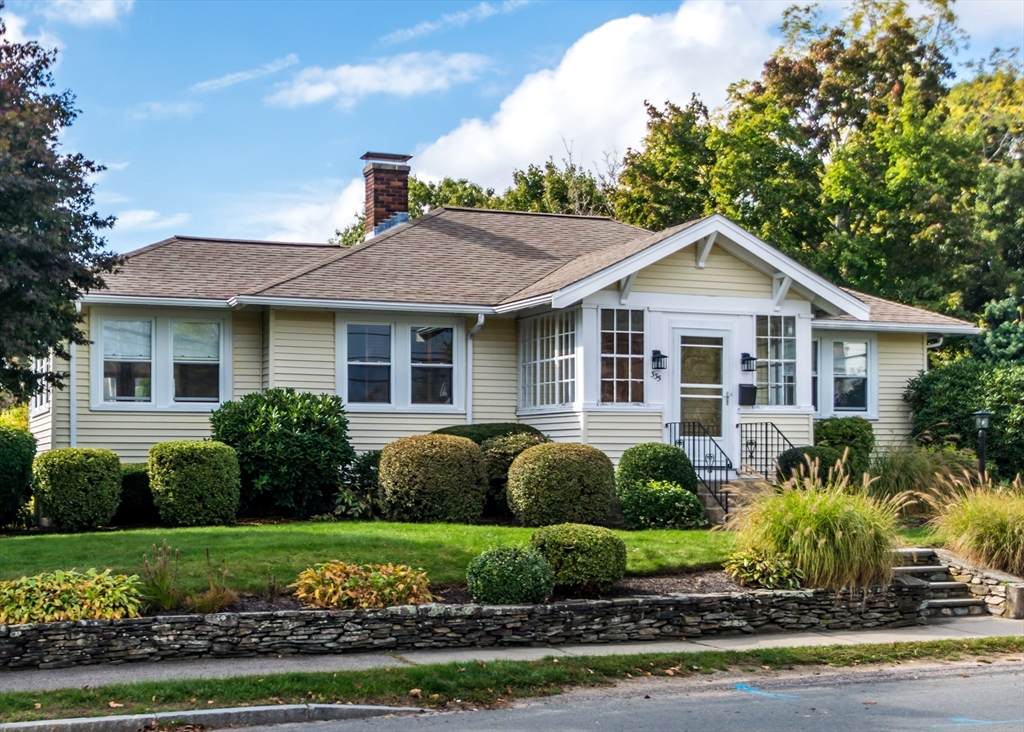 335 Hillside Ave - Photo 1