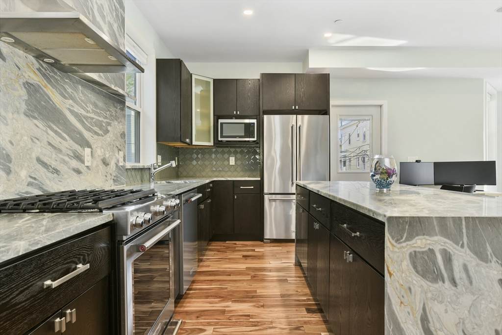 18 Granfield Ave - Photo 1