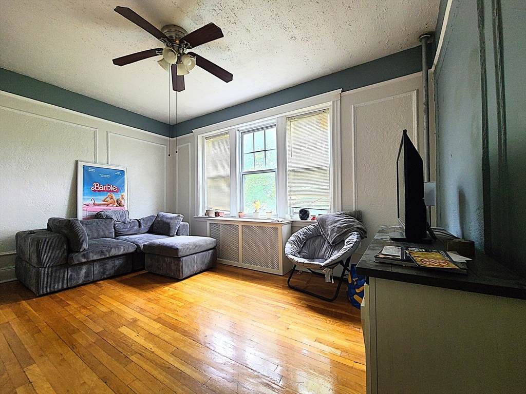 1691 Commonwealth Ave - Photo 1