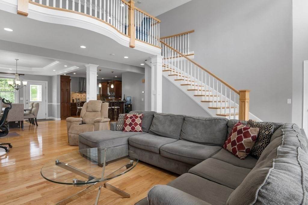 6 Saint James Drive - Photo 1