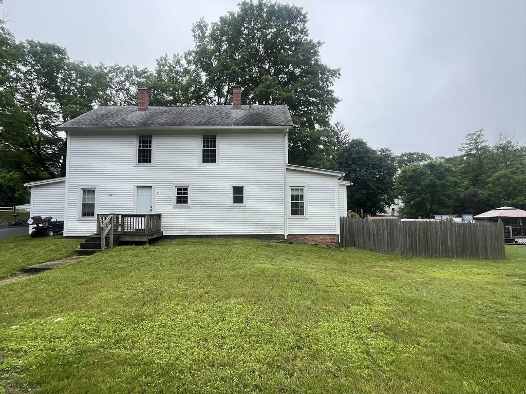 11 Highland St - Photo 1