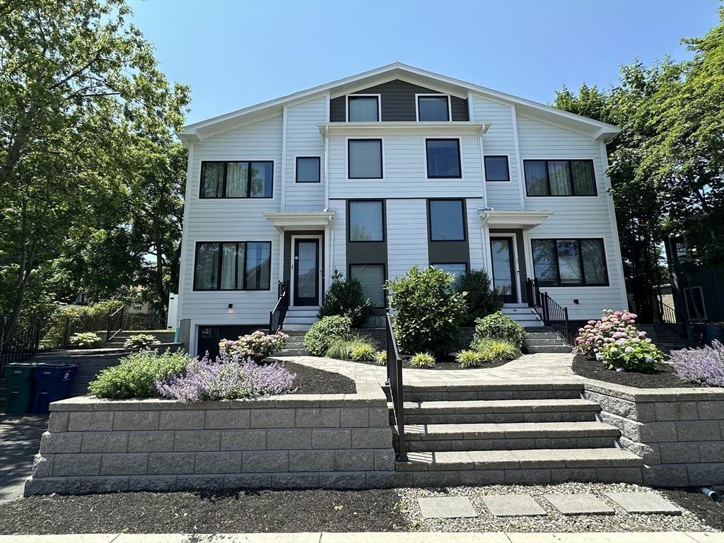 99 West St - Photo 1