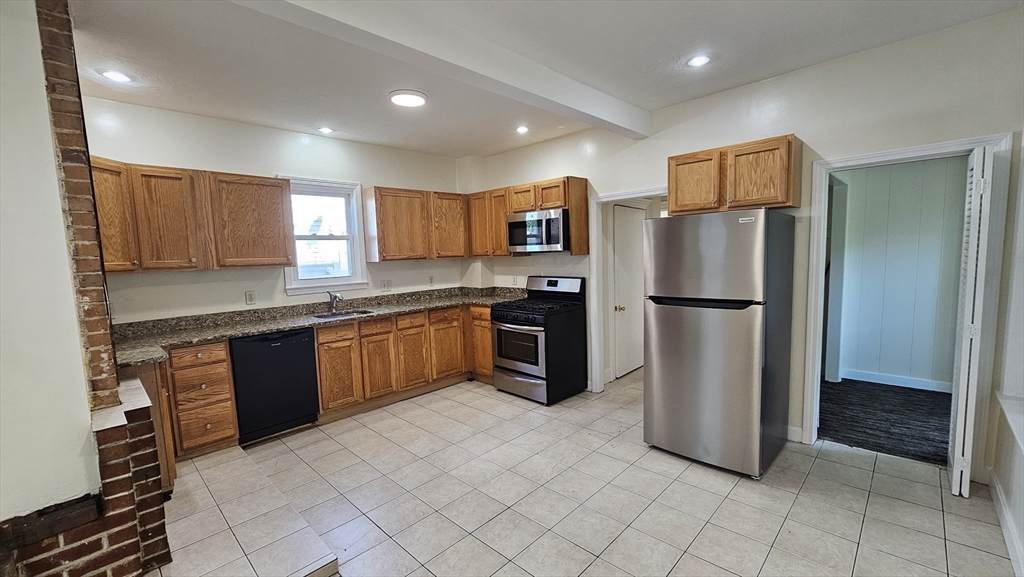 182 Proctor Ave - Photo 1