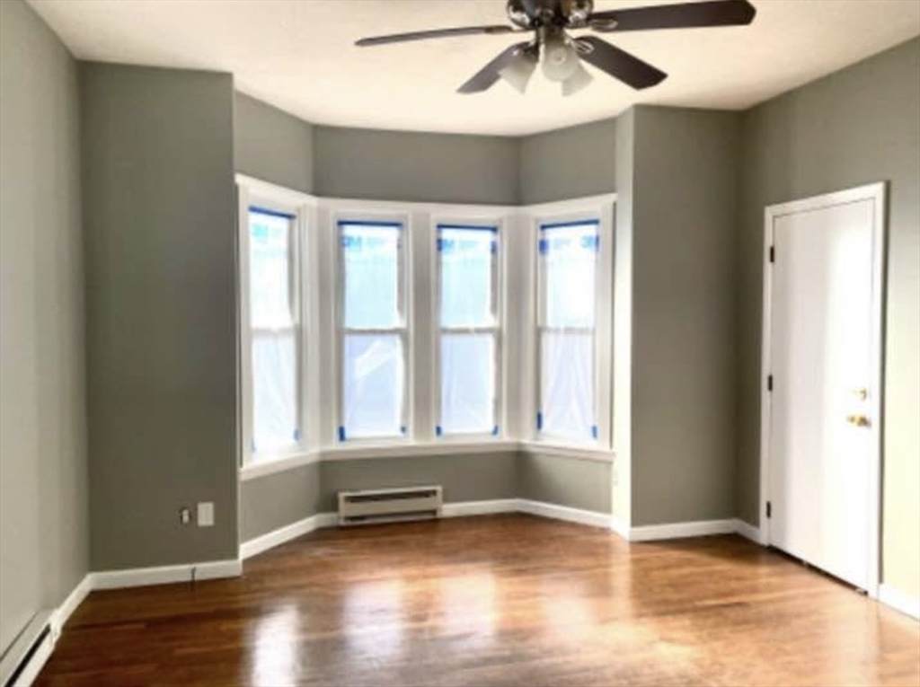 210 Pine St - Photo 1