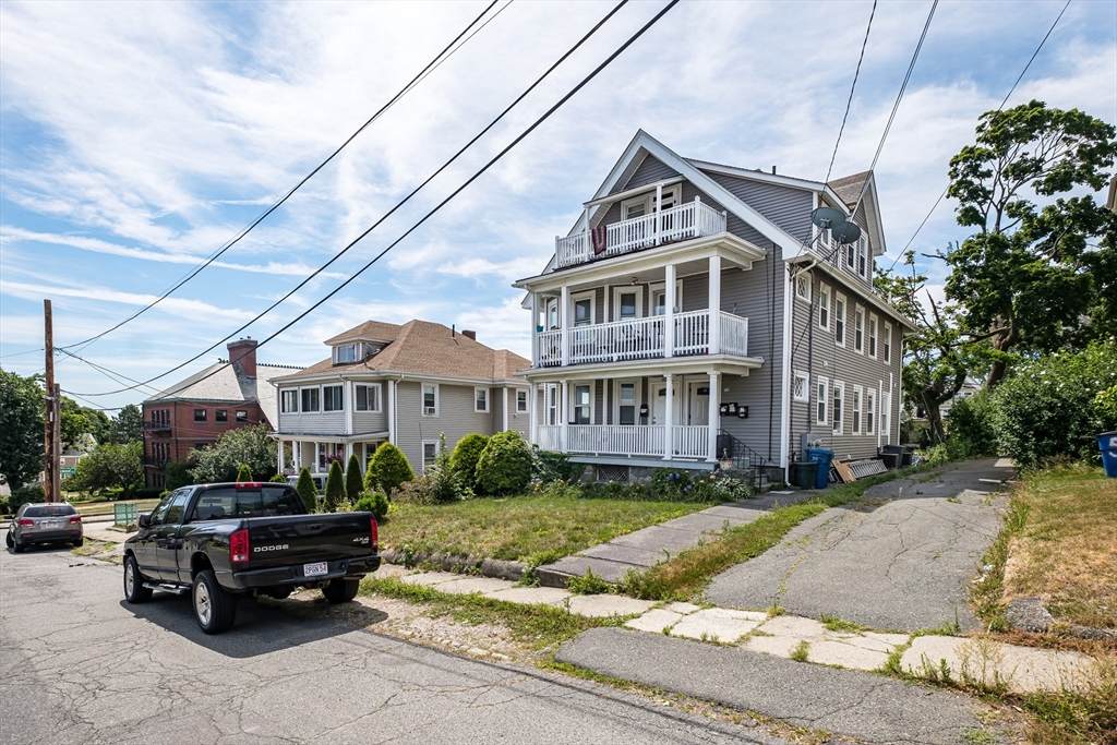 55 Bedford St - Photo 1