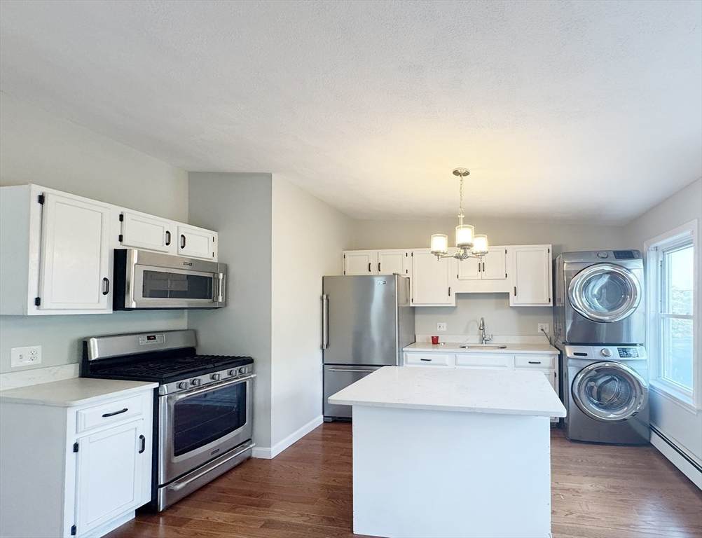 211 London Street - Photo 1