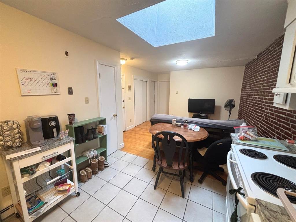 96 Tyler Street - Photo 1