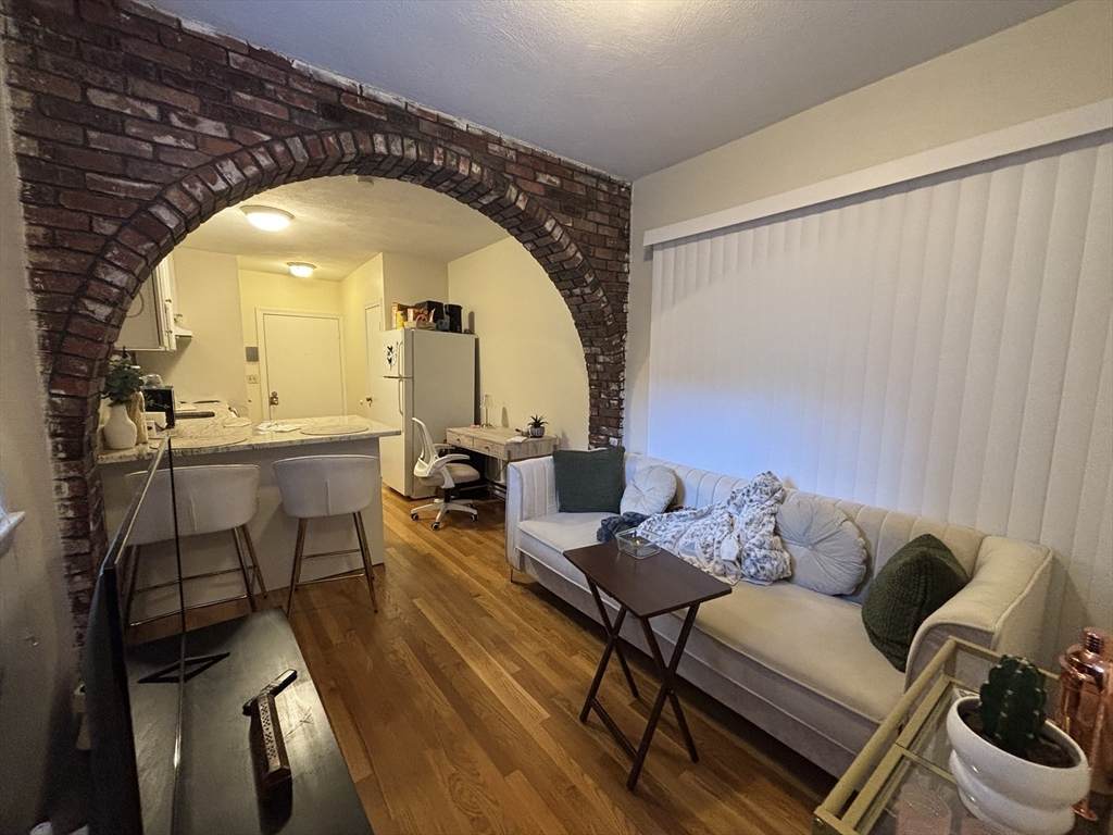 99 Hudson - Photo 1