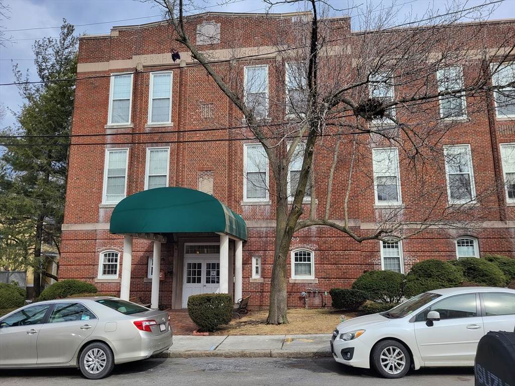35 Walden St - Photo 1
