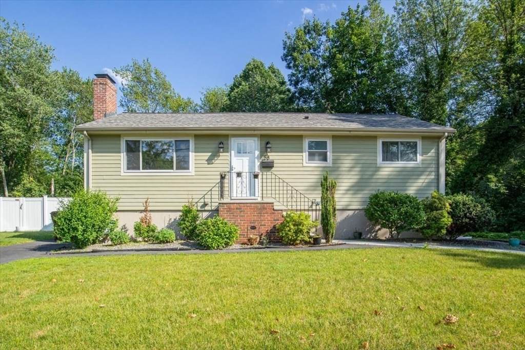 58 Rustcraft Rd - Photo 1