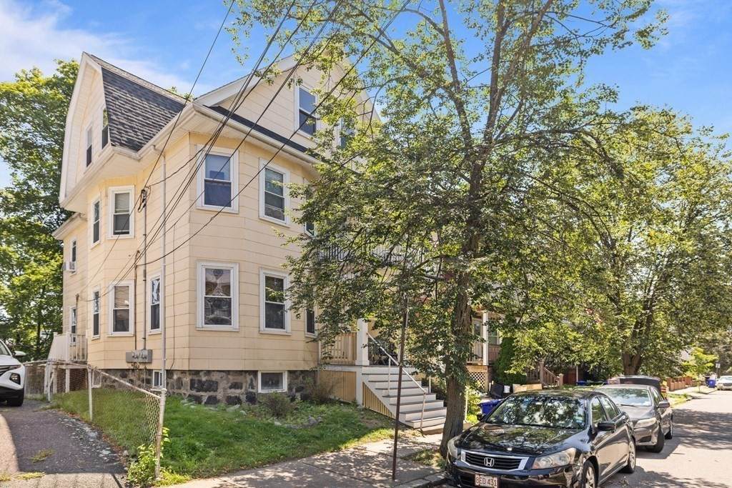 85 Linden Ave - Photo 1