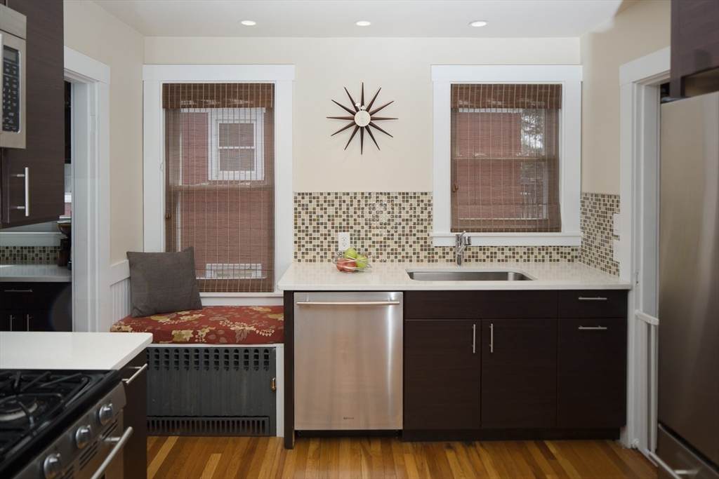 9 Irvington Rd - Photo 1