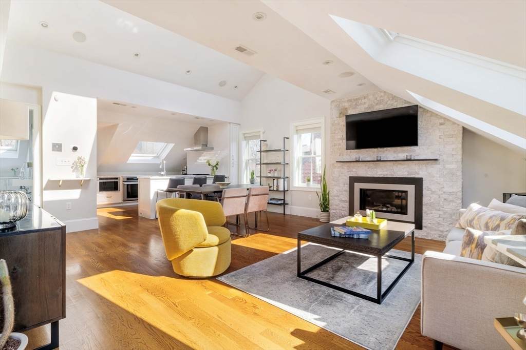 462 Shawmut - Photo 1