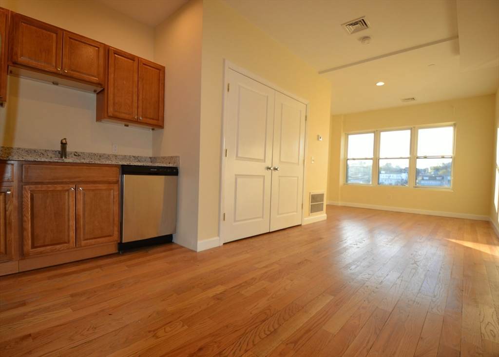140 Union Street - Photo 1