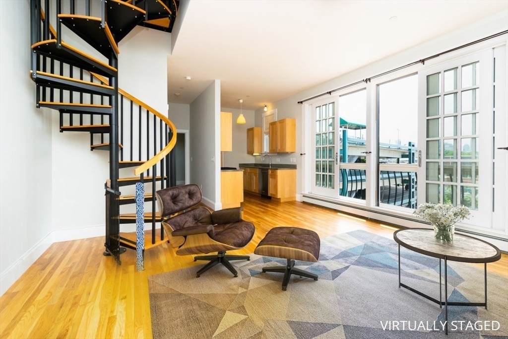 80 Webster Avenue - Photo 1