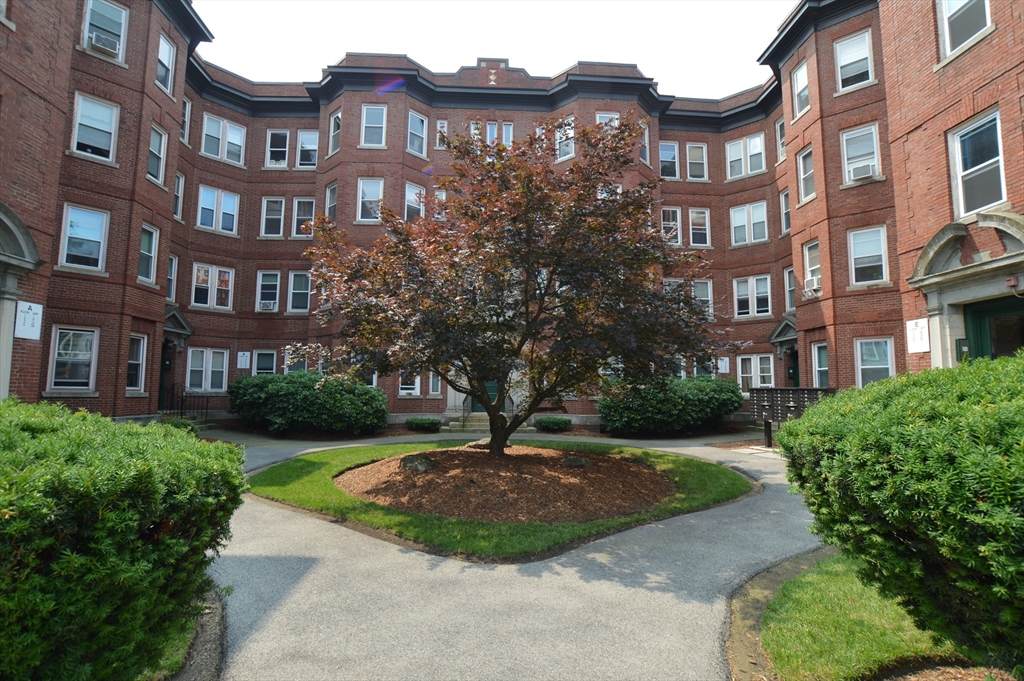 15 Lynde - Photo 1